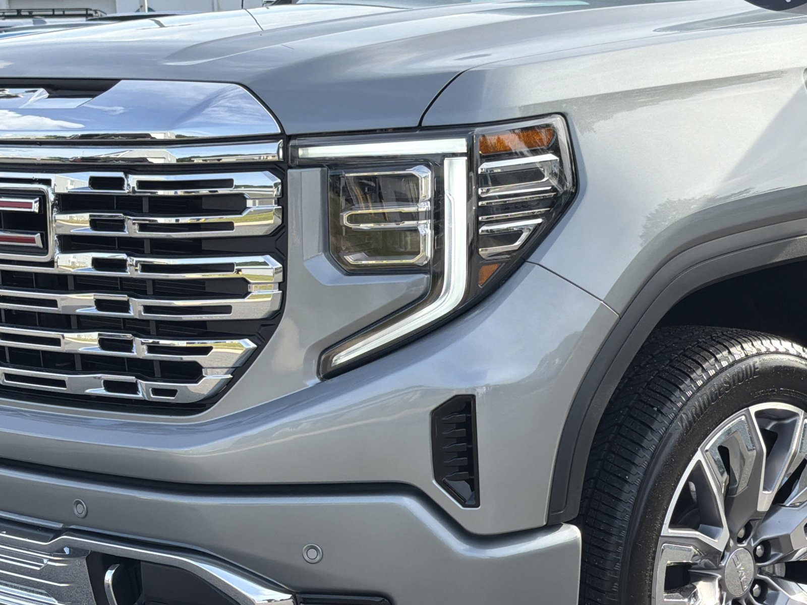 Used 2026 GMC Sierra 1500 Denali AWD/4WD image 8