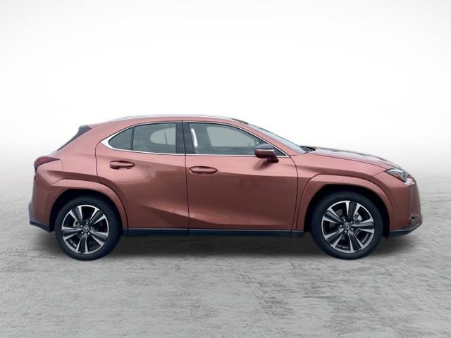 Used 2025 Lexus UX 300h AWD image 4