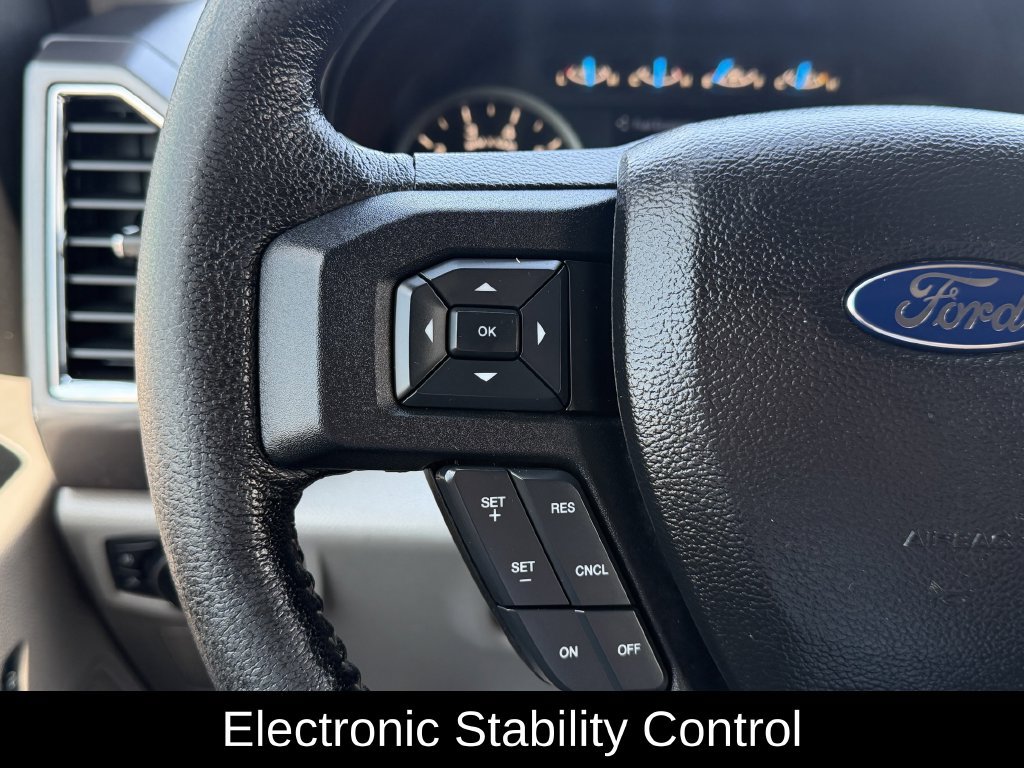 Used 2015 Ford F150 XLT w/ Equipment Group 302A Luxury RWD image 16
