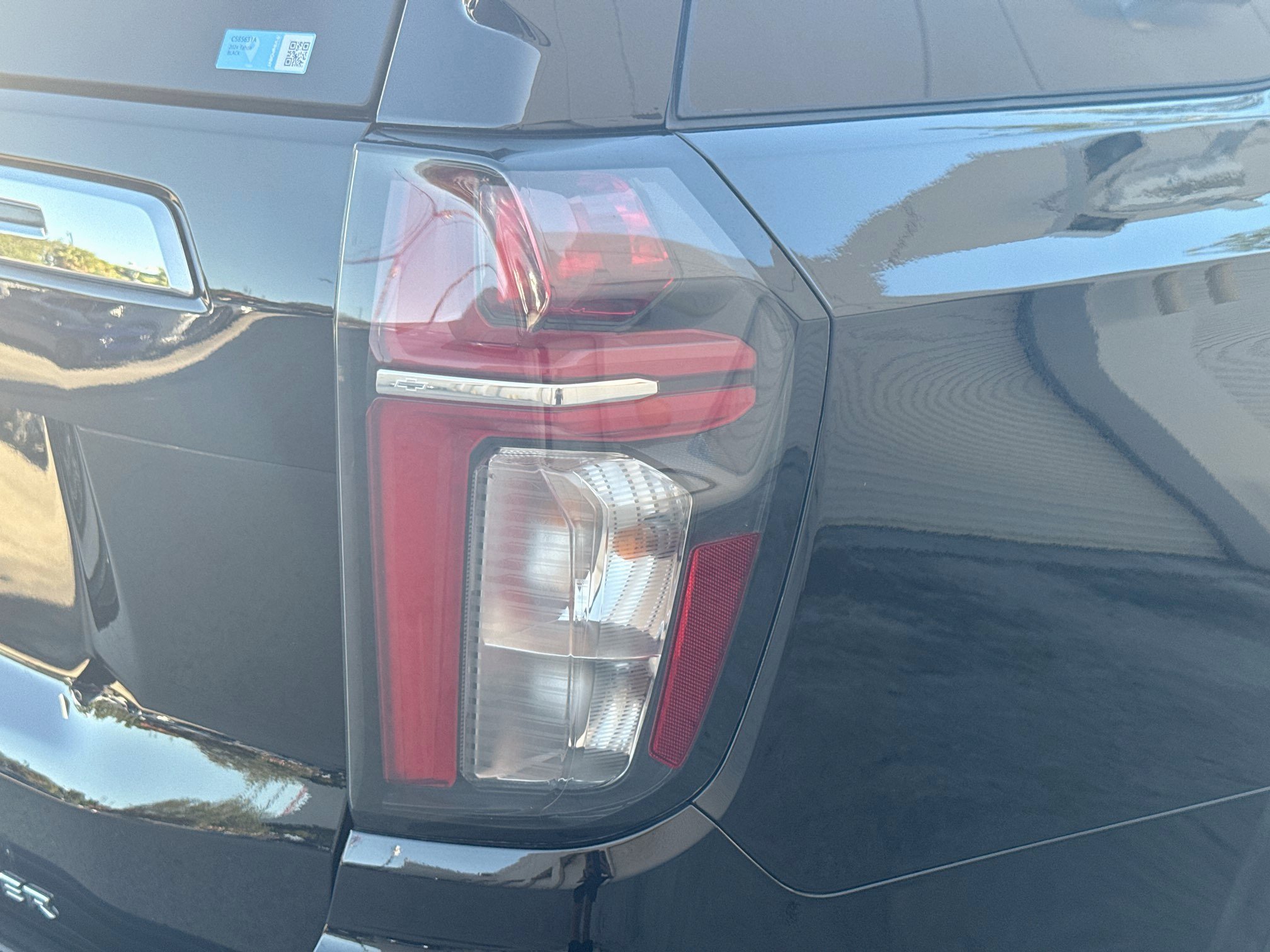 Used 2024 Chevrolet Tahoe Premier RWD image 28