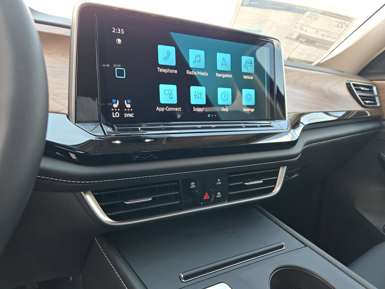 New 2026 Volkswagen Atlas SE image 12