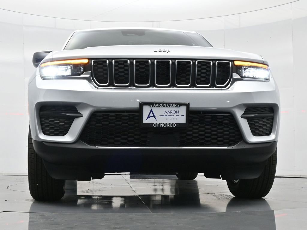 New 2025 Jeep Grand Cherokee Laredo X image 33
