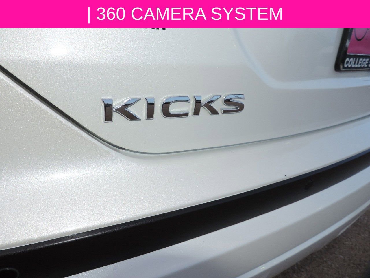 Certified 2024 Nissan Kicks SR w/ SR Premium Package FWD image 11