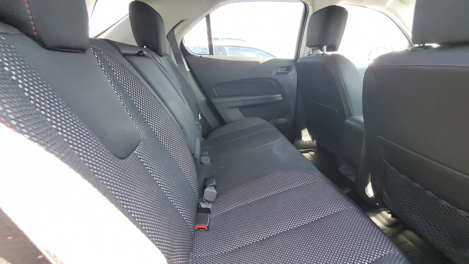 Used 2017 Chevrolet Equinox LT w/ Convenience Package image 6