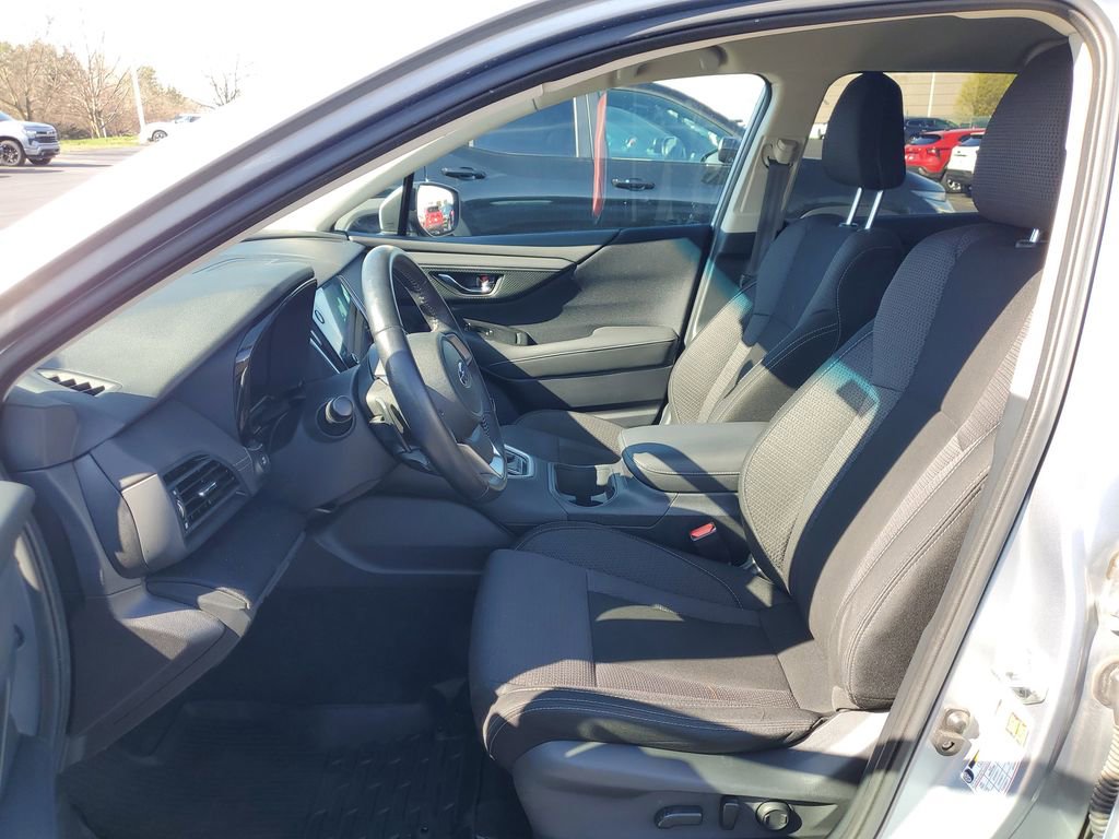 Used 2021 Subaru Outback Premium image 5