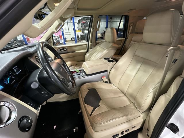 Used 2016 Ford Expedition Limited w/ Equipment Group 301A image 17