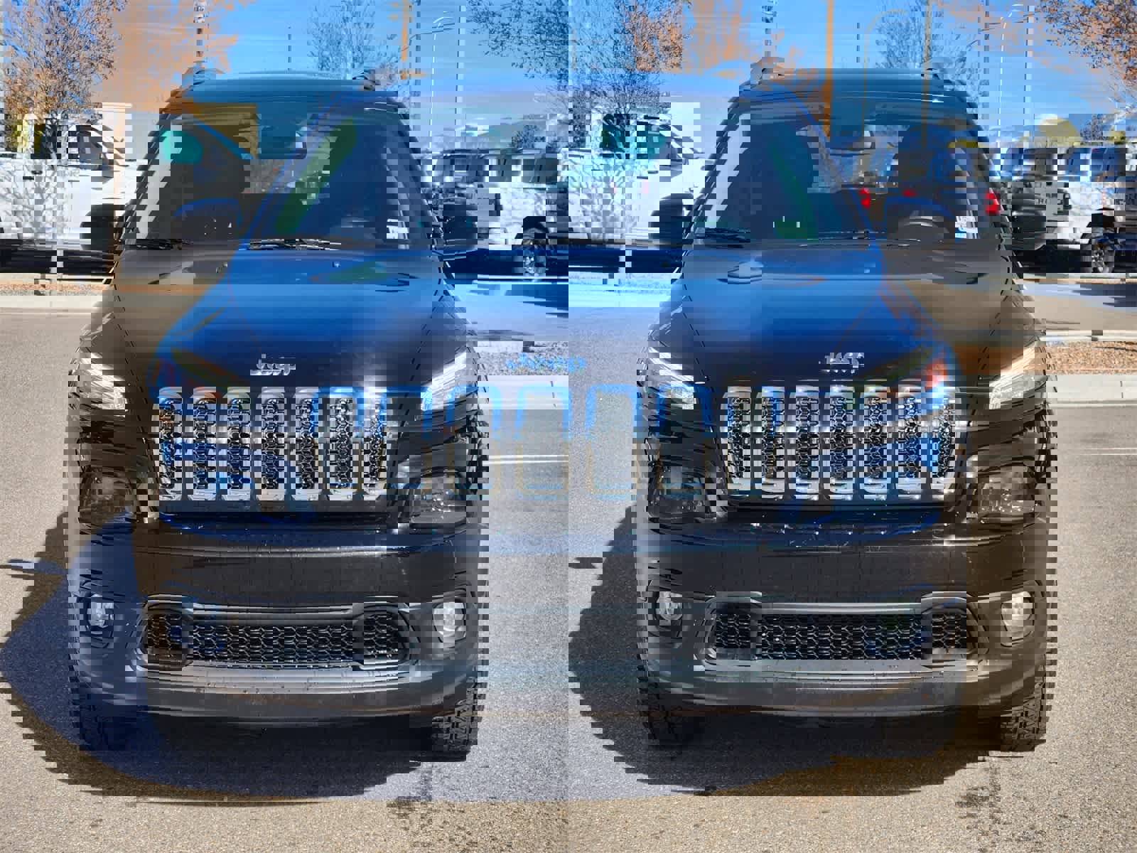 Used 2018 Jeep Cherokee Latitude image 4