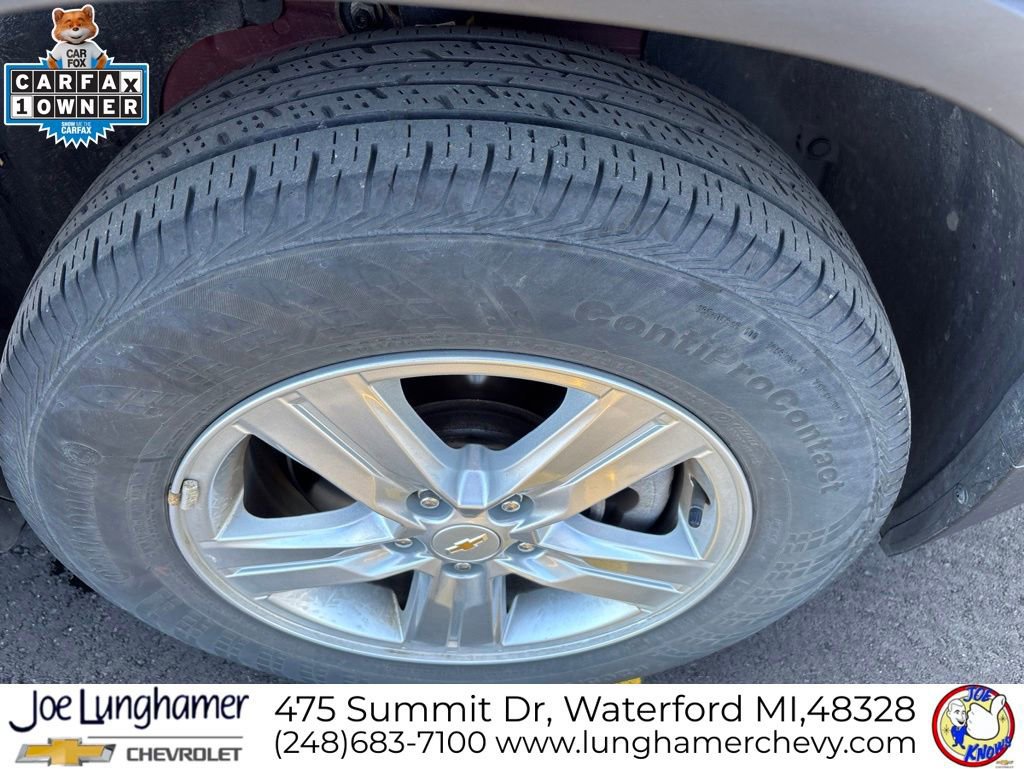 Used 2022 Chevrolet Trax LT w/ LT Convenience Package AWD/4WD image 9