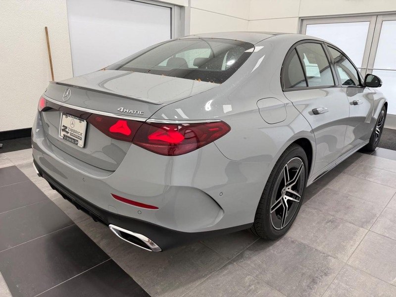 New 2026 Mercedes-Benz E 450 4MATIC Sedan image 2