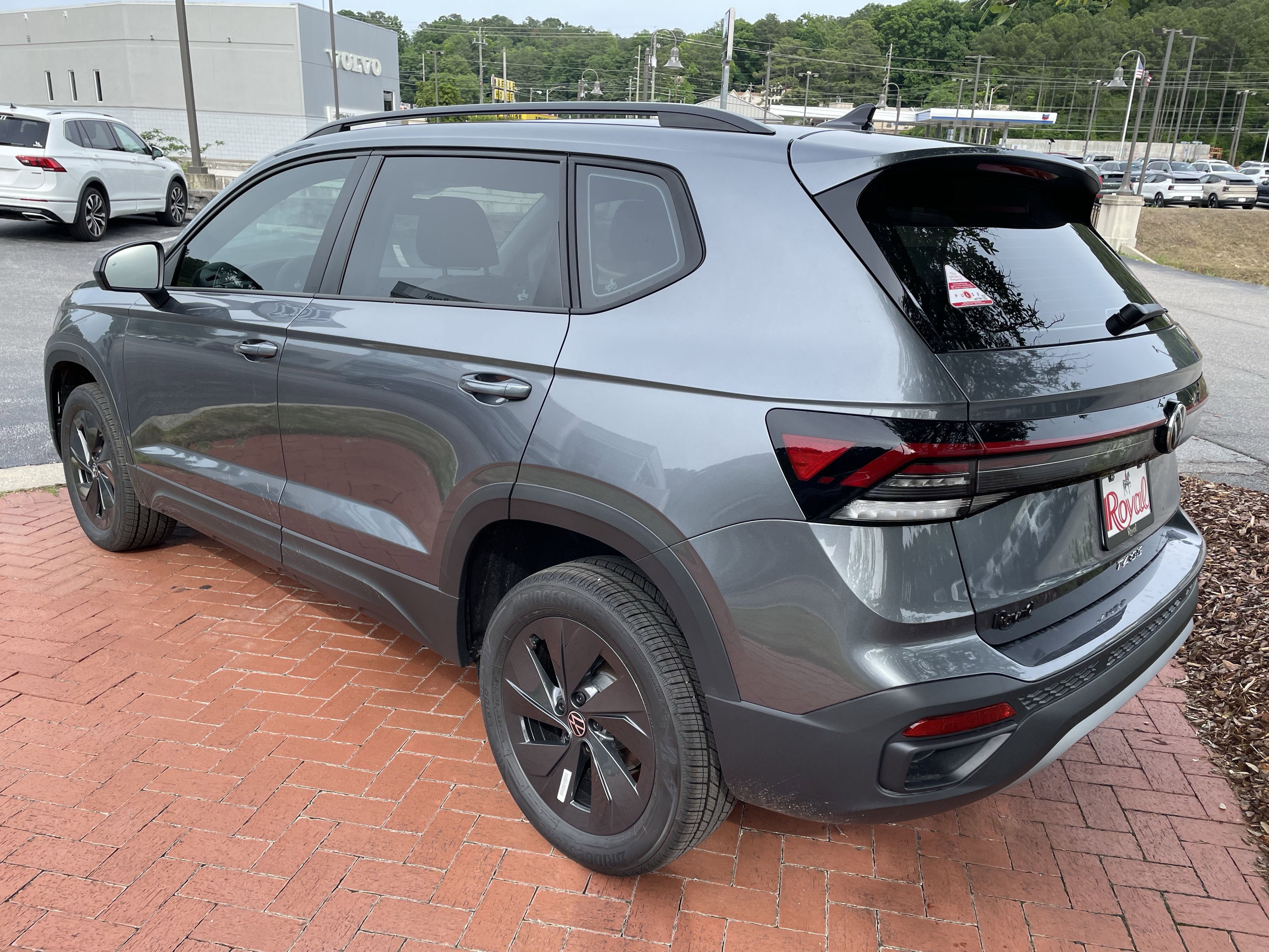 New 2026 Volkswagen Taos S FWD image 6