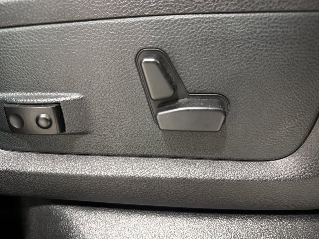 Used 2014 RAM 1500 Laramie Longhorn w/ Convenience Group image 36