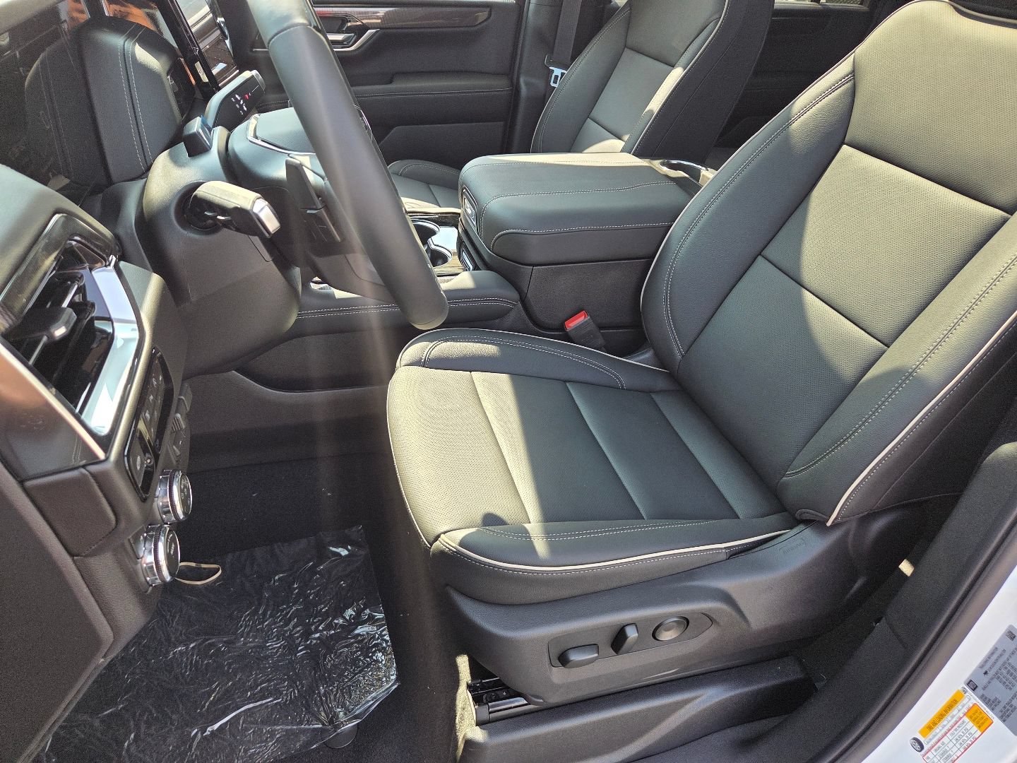 New 2026 GMC Yukon XL Elevation w/ Elevation Premium Package AWD/4WD image 28