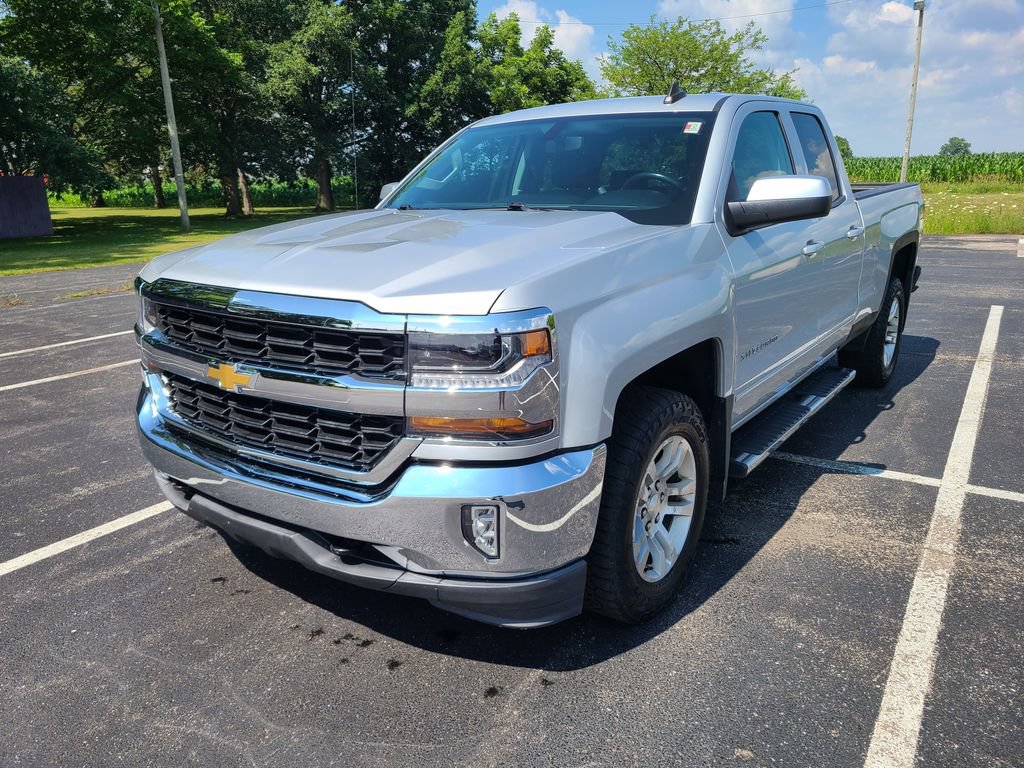 Used 2018 Chevrolet Silverado 1500 LT w/ All Star Edition AWD/4WD image 4