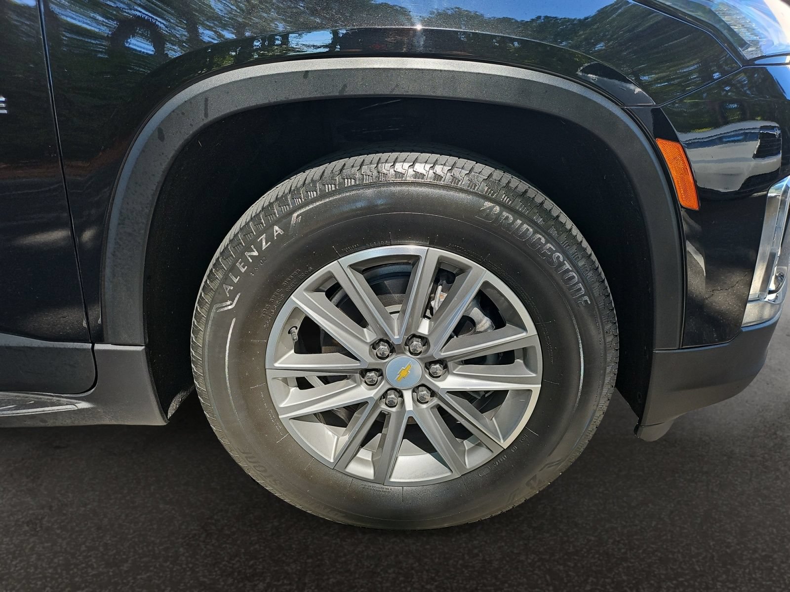 Used 2022 Chevrolet Traverse LT FWD image 42
