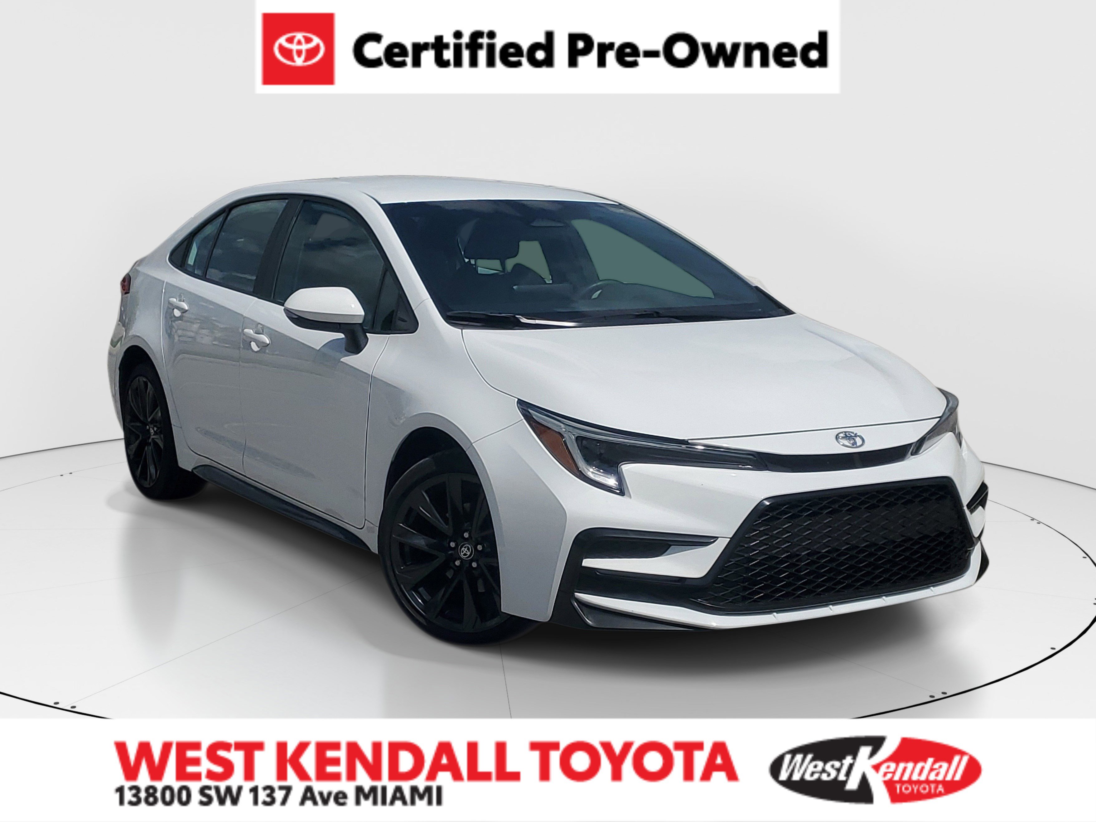 Certified 2024 Toyota Corolla SE FWD image 1