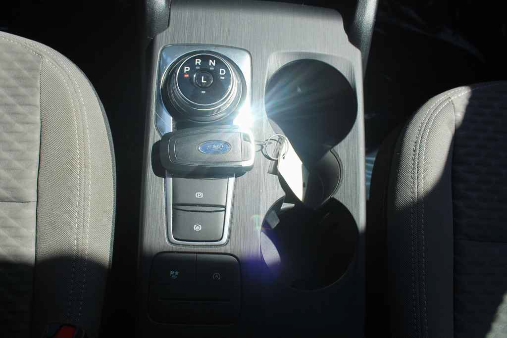 Used 2021 Ford Escape SE w/ SE Sport Appearance Package AWD/4WD image 23