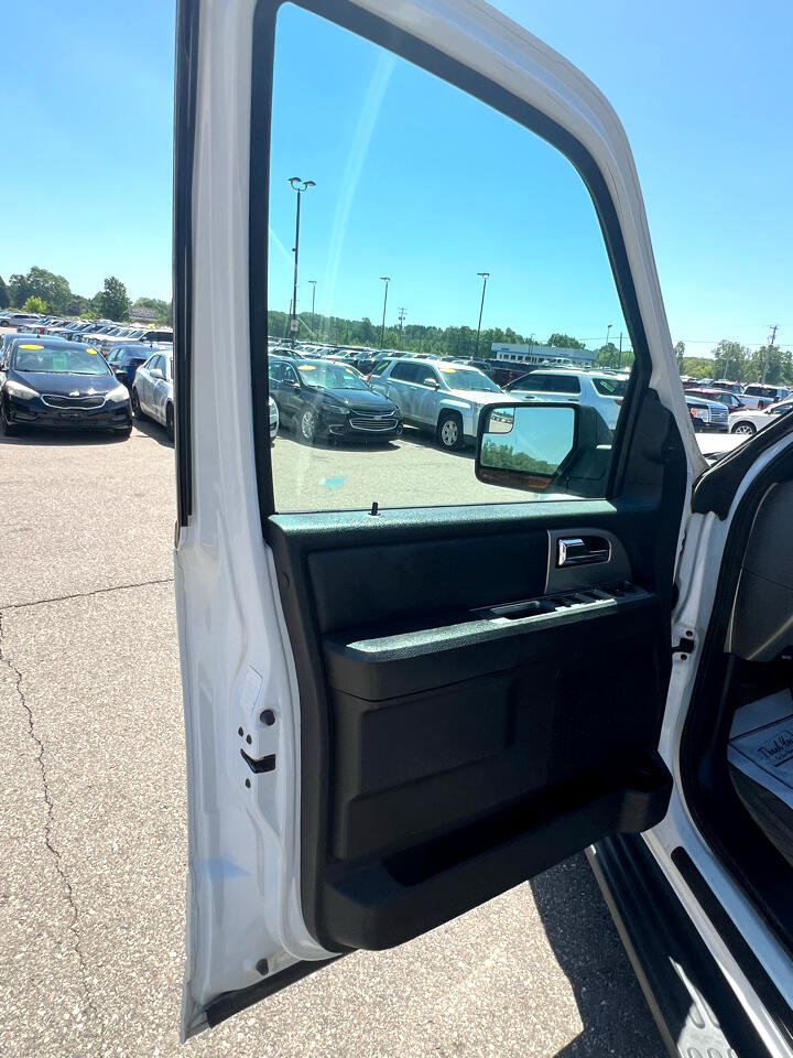 Used 2017 Ford Expedition XLT w/ Equipment Group 201A image 10