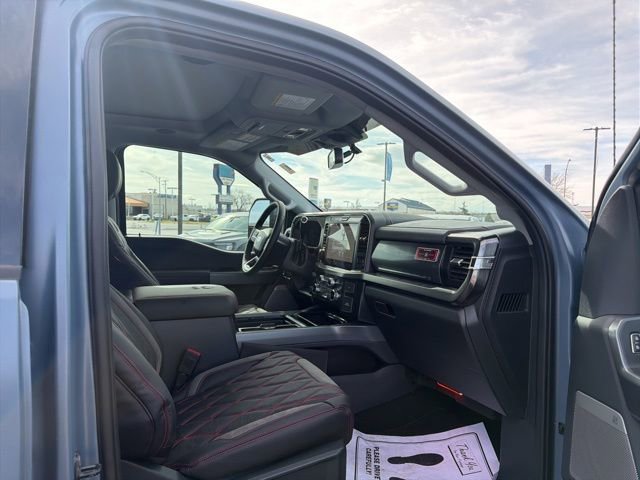 New 2026 Ford F250 Lariat w/ Black Appearance Package image 89