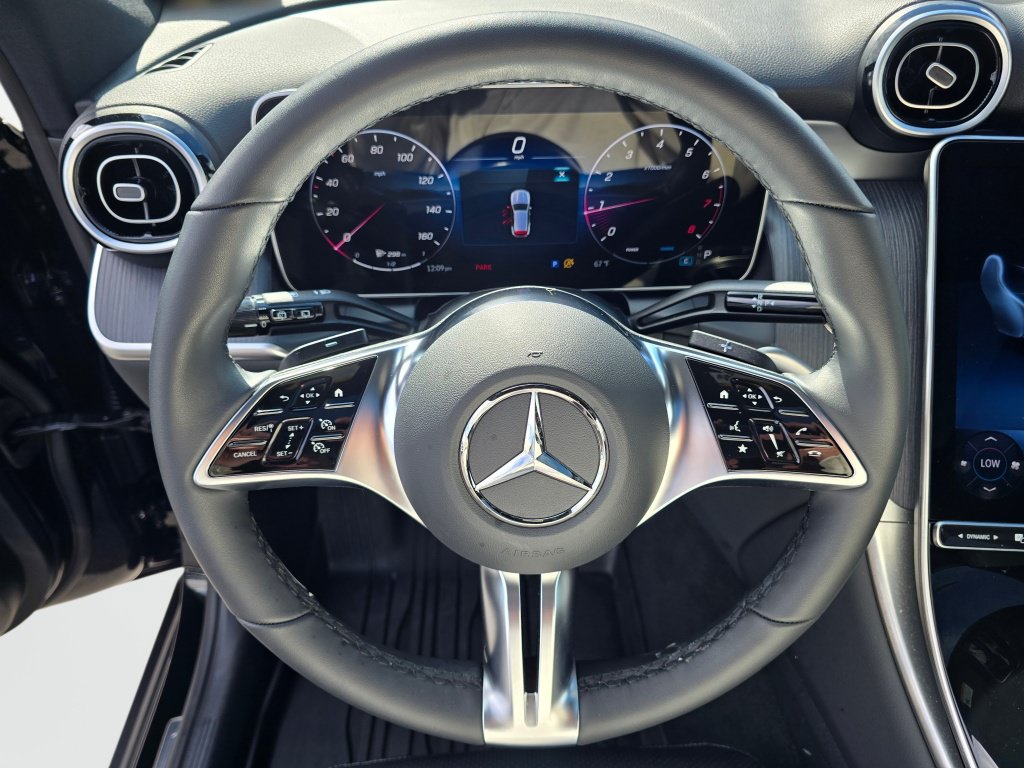 Used 2026 Mercedes-Benz GLC 300 4MATIC image 14