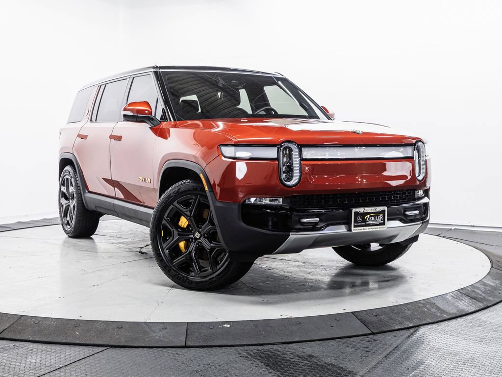Used 2022 Rivian R1S Launch Edition video 1