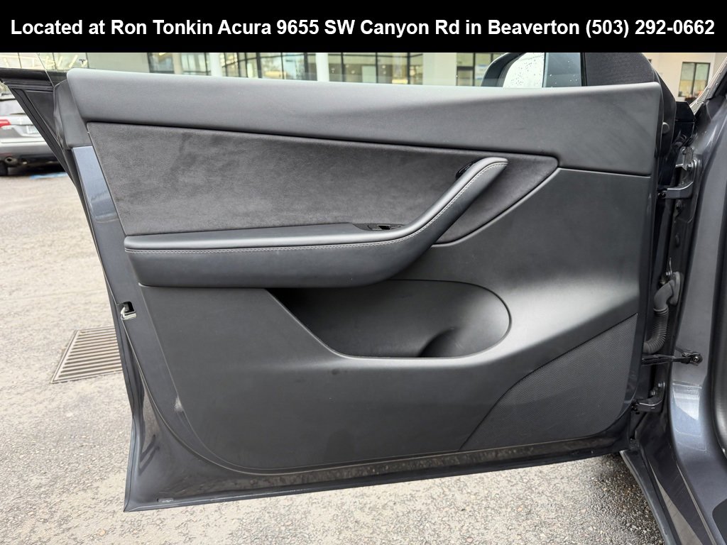 Used 2021 Tesla Model Y Long Range image 12