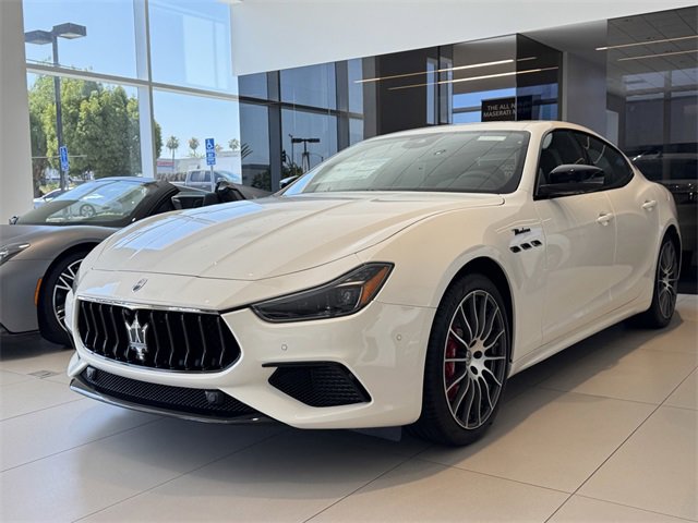 New 2024 Maserati Ghibli Modena Ultima Q4 image 3