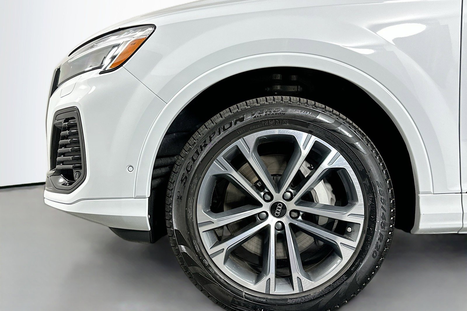 New 2026 Audi Q7 2.0T Premium image 11