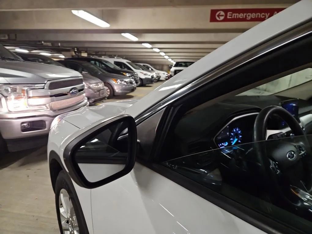 Used 2020 Ford Escape SE AWD/4WD image 20
