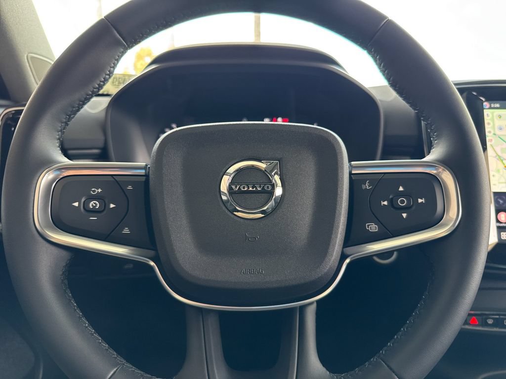 New 2026 Volvo XC40 B5 Core w/ Climate Package AWD/4WD image 23