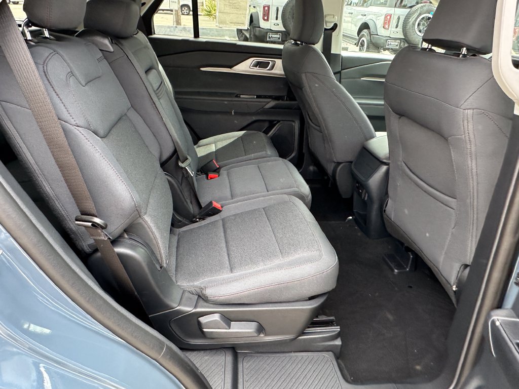 New 2026 Ford Explorer Active RWD image 18