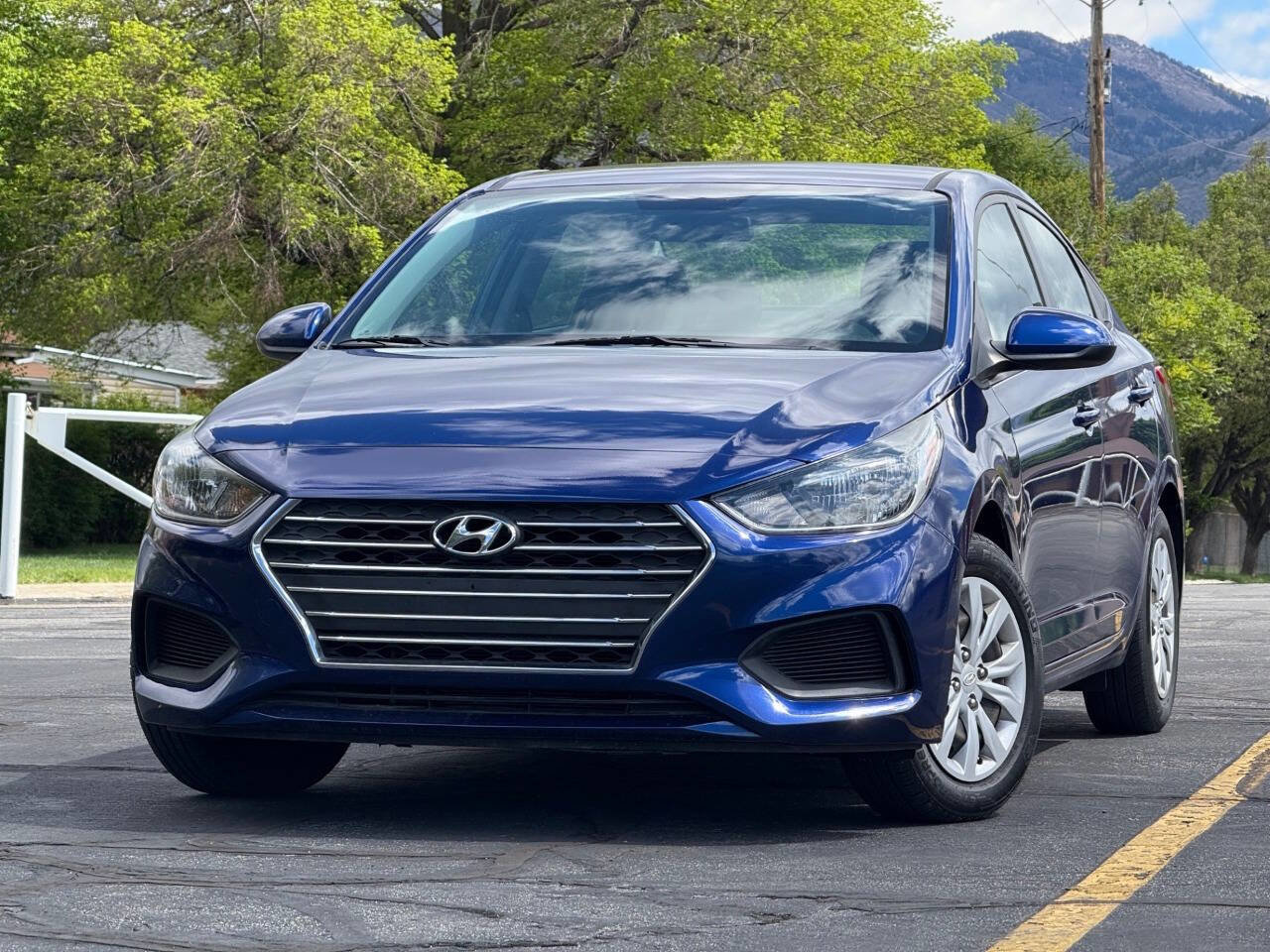 Used 2021 Hyundai Accent SE FWD image 1