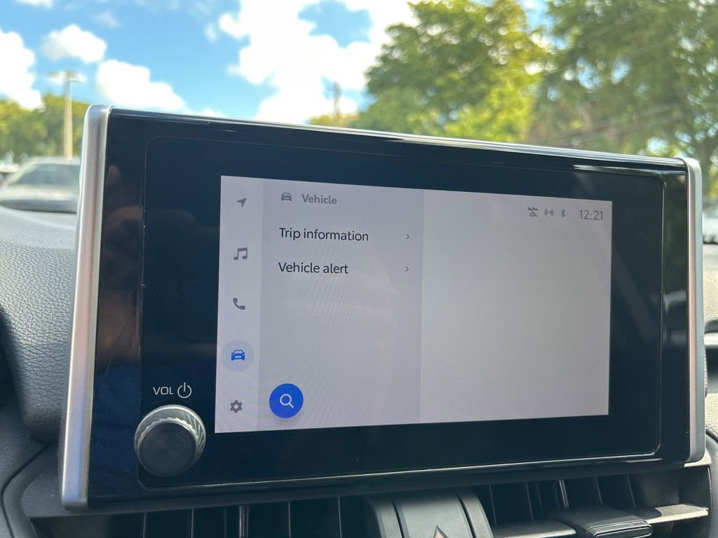 Used 2024 Toyota RAV4 XLE image 37