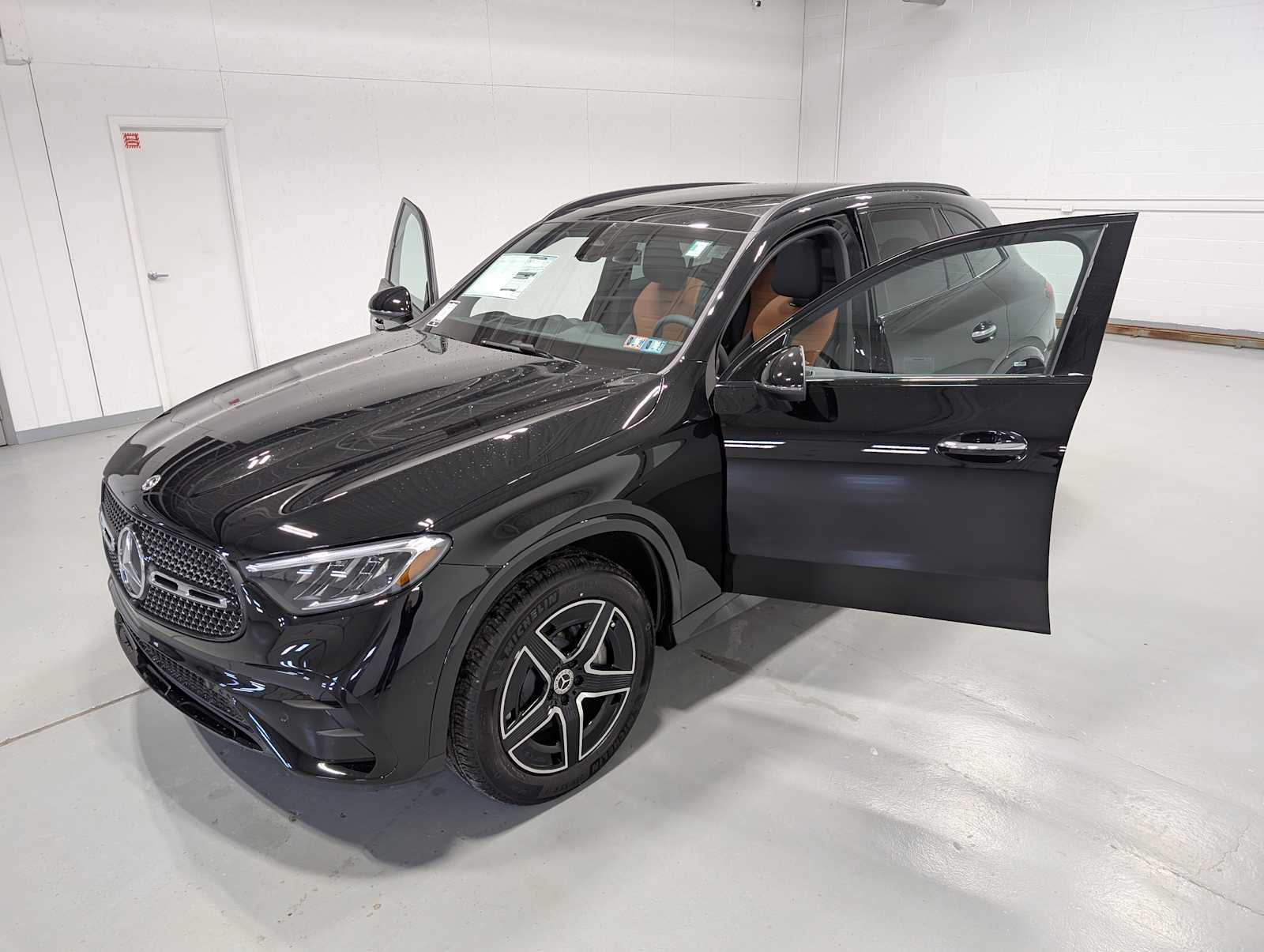 New 2026 Mercedes-Benz GLC 300 4MATIC image 14
