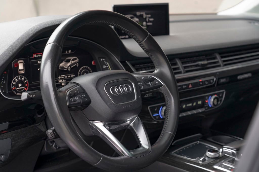 Used 2017 Audi Q7 3.0T Premium Plus w/ Premium Plus Package image 15