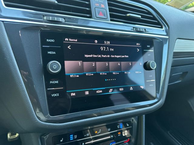 Used 2023 Volkswagen Tiguan SEL R-Line image 20