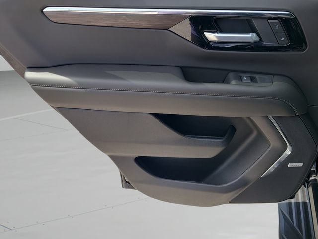New 2026 Chevrolet Tahoe LT w/ Comfort Package AWD/4WD image 20