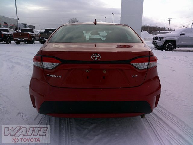 Used 2020 Toyota Corolla LE image 3