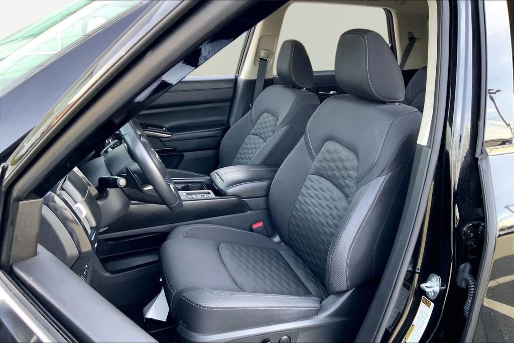 Used 2022 Nissan Pathfinder SV image 15