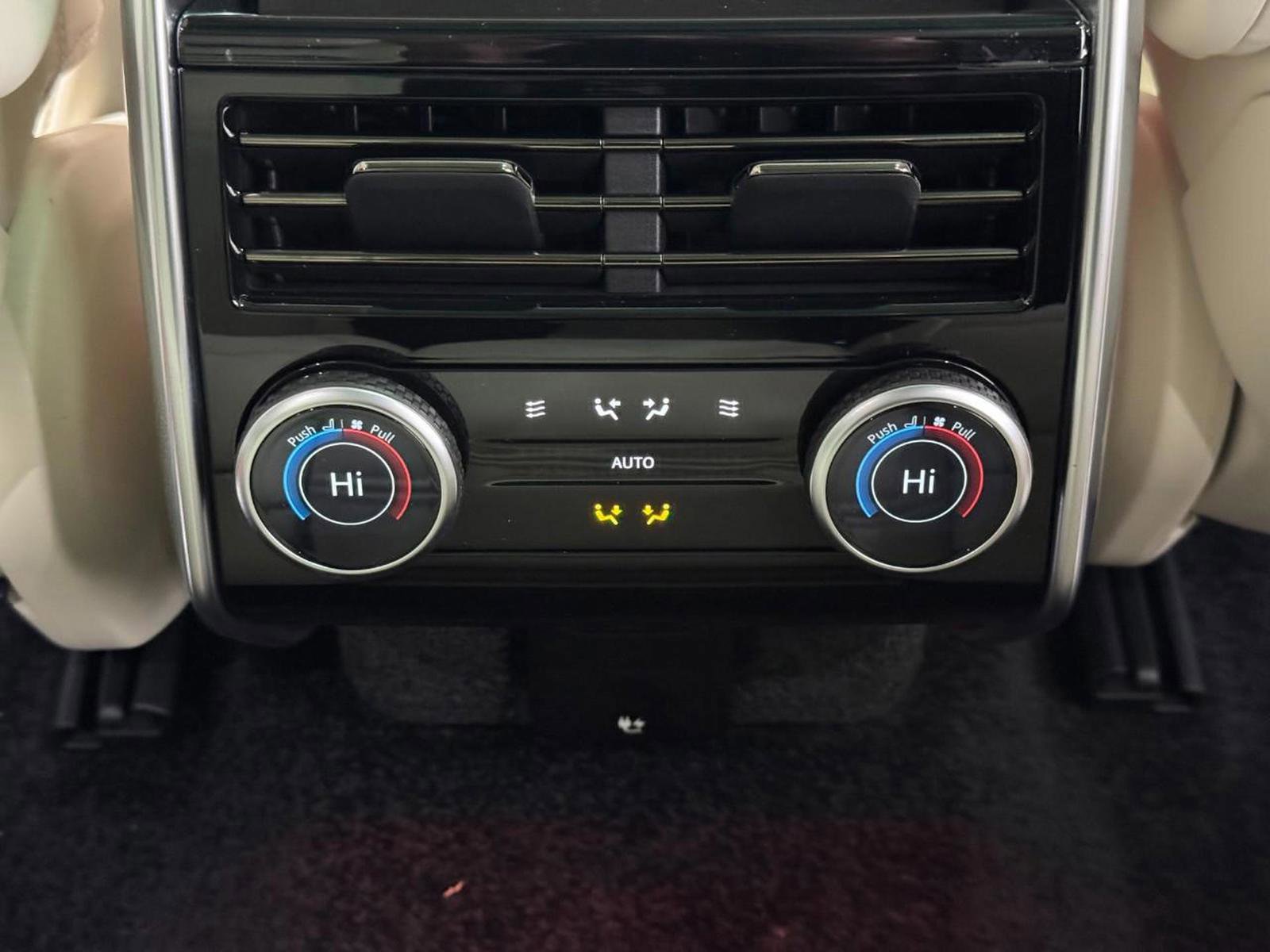 New 2026 Land Rover Range Rover Autobiography image 11