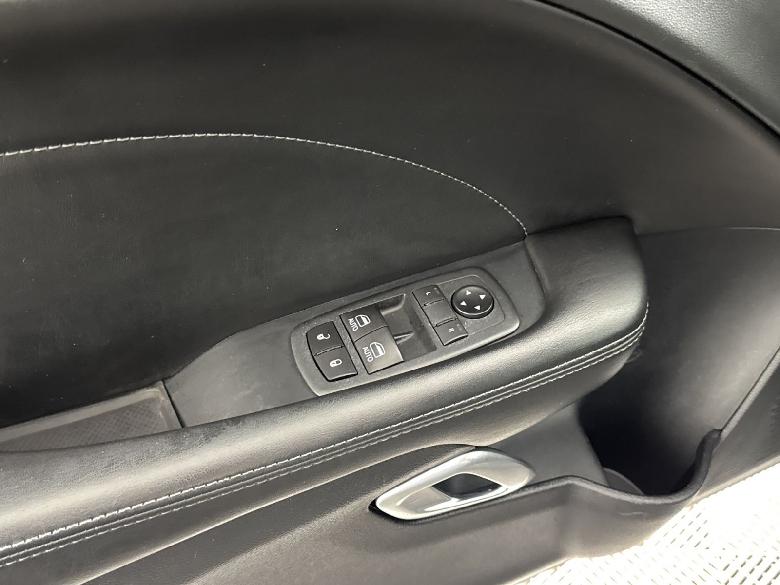 Used 2020 Dodge Challenger GT w/ Plus Package RWD image 15