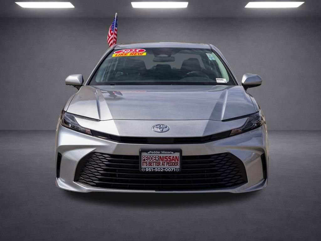Used 2025 Toyota Camry LE FWD image 9