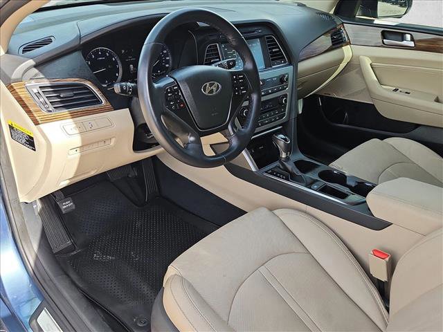 Used 2017 Hyundai Sonata Limited w/ Tech Package 03 image 10