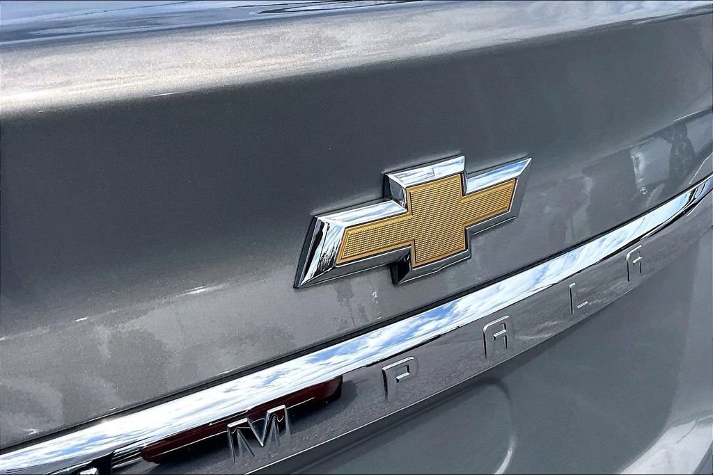 Used 2017 Chevrolet Impala Premier w/ Enhanced Convenience Package image 26