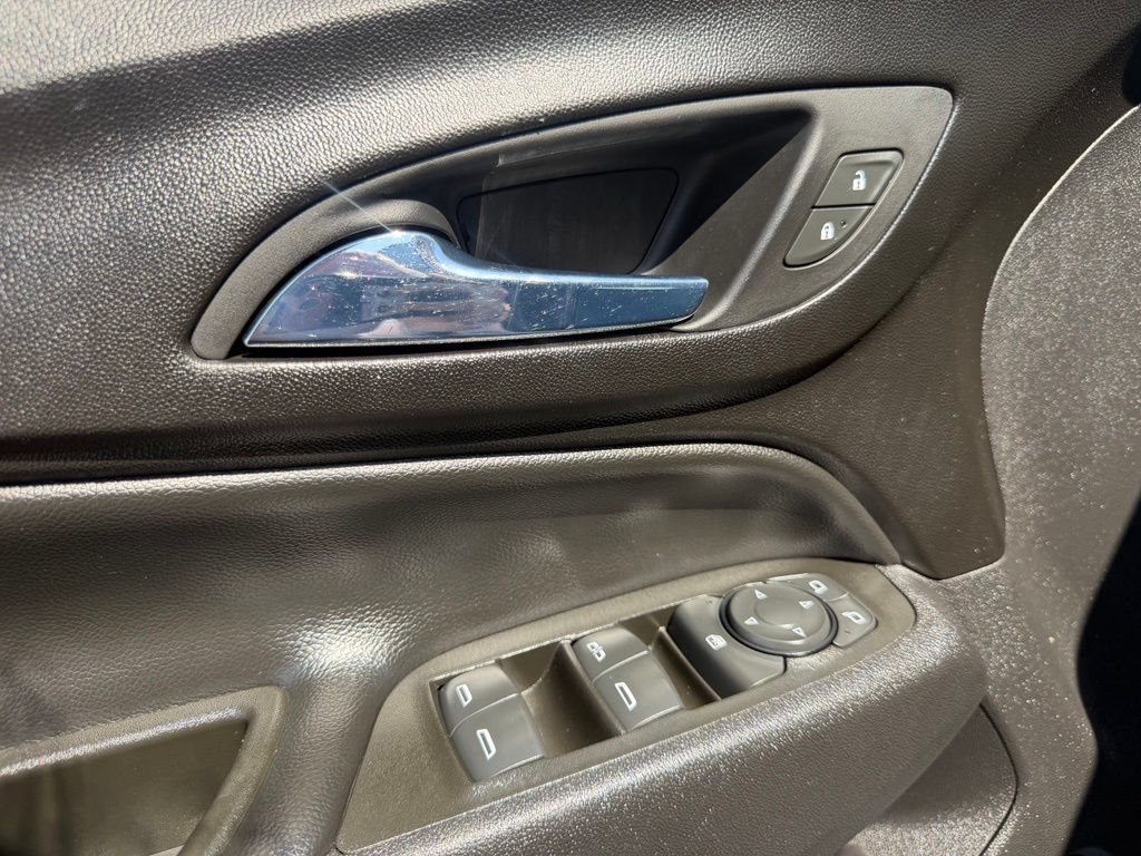 Used 2020 Chevrolet Equinox Premier FWD image 23