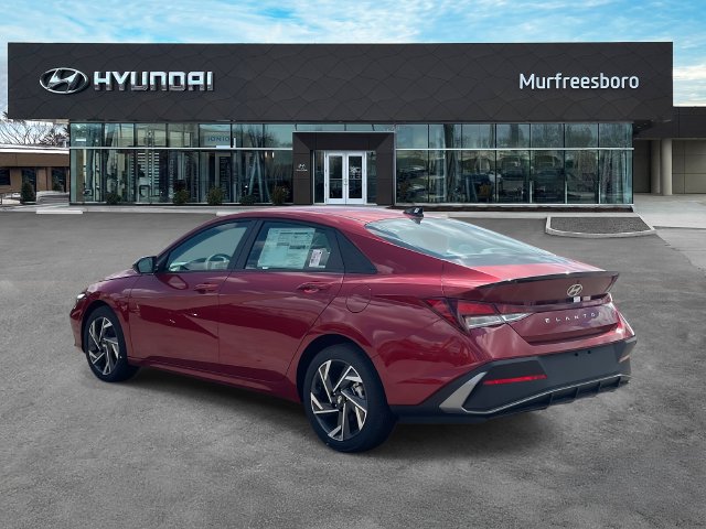 Used 2025 Hyundai Elantra Sport FWD image 7