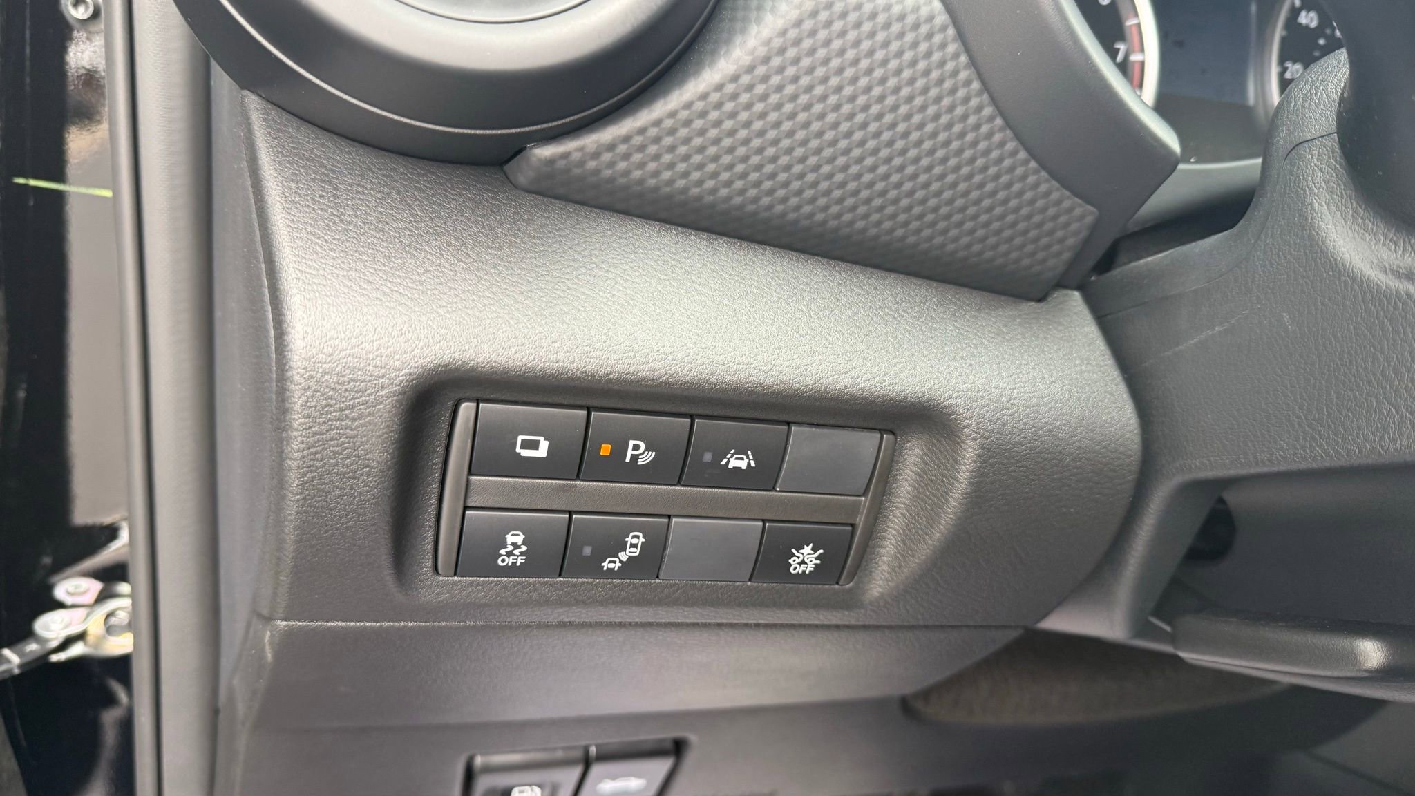 Used 2025 Nissan Kicks Play S image 32