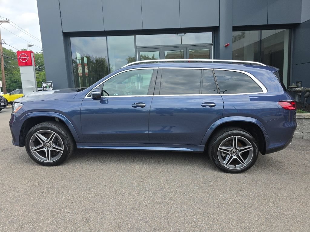 Used 2024 Mercedes-Benz GLS 450 4MATIC image 3
