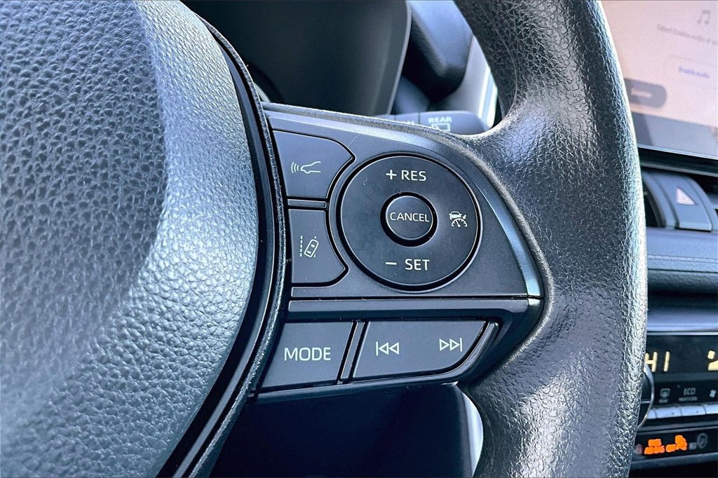 Used 2024 Toyota RAV4 XLE image 16