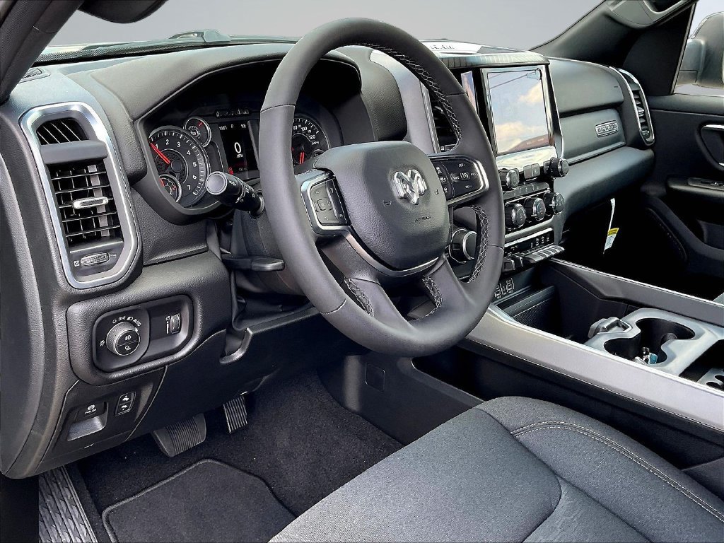 New 2026 RAM 1500 Big Horn w/ Night Edition AWD/4WD image 9