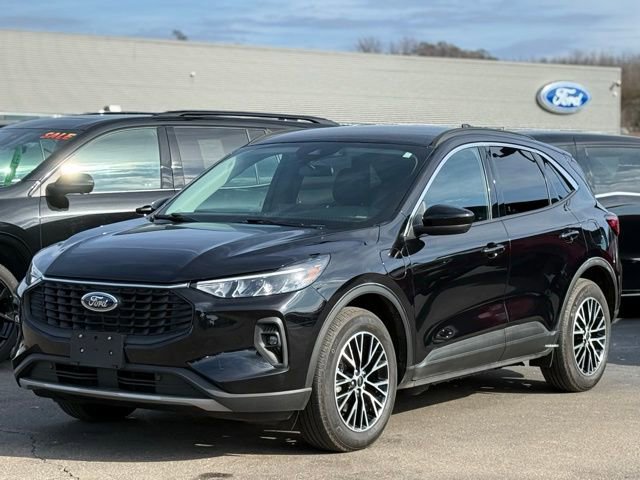 Used 2023 Ford Escape SE image 33